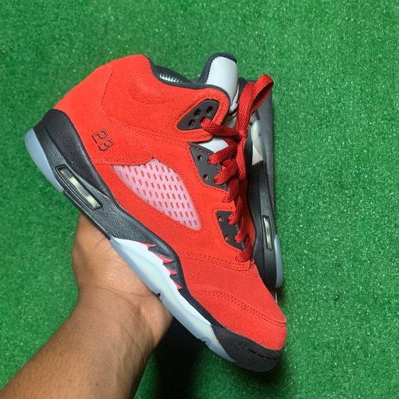 Air Jordan retro raging bull